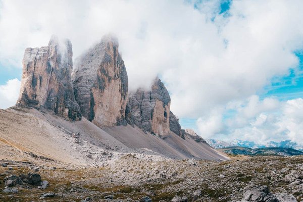 Quels sont les meilleurs conseils pour une randonnée en montagne dans les Dolomites italiennes?